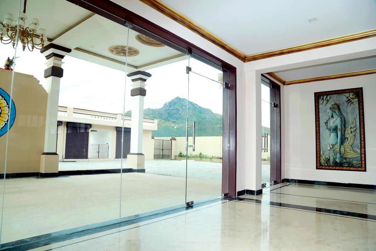 Tiruvannāmalai Athena Hotel מראה חיצוני תמונה