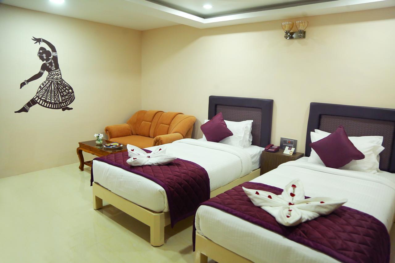Tiruvannāmalai Athena Hotel מראה חיצוני תמונה